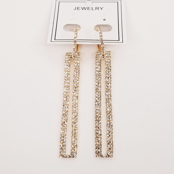 🍁3/$25 Gold or Silver Long Rhinestone Earrings - Picture 7 of 7